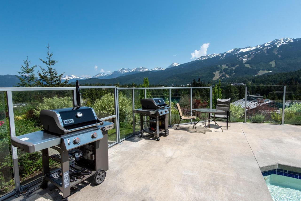 The Ironwood On Blueberry Hill Apartment Whistler Luaran gambar