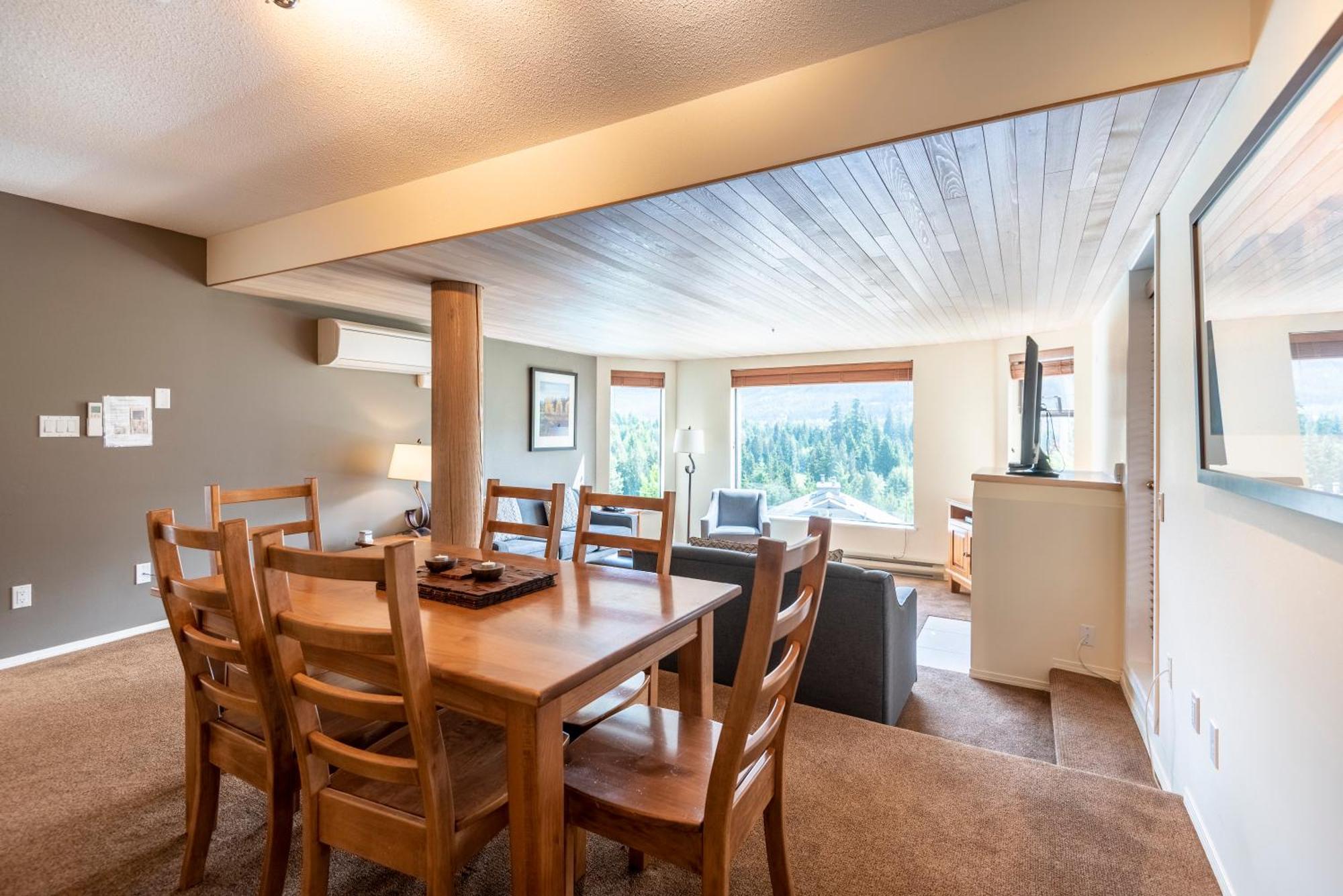 The Ironwood On Blueberry Hill Apartment Whistler Bilik gambar