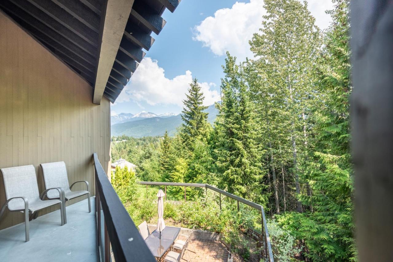 The Ironwood On Blueberry Hill Apartment Whistler Luaran gambar