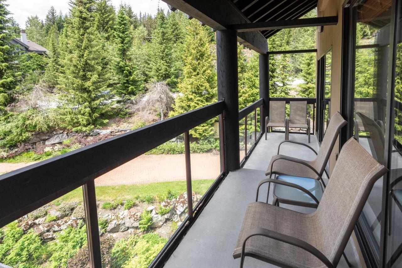 The Ironwood On Blueberry Hill Apartment Whistler Luaran gambar