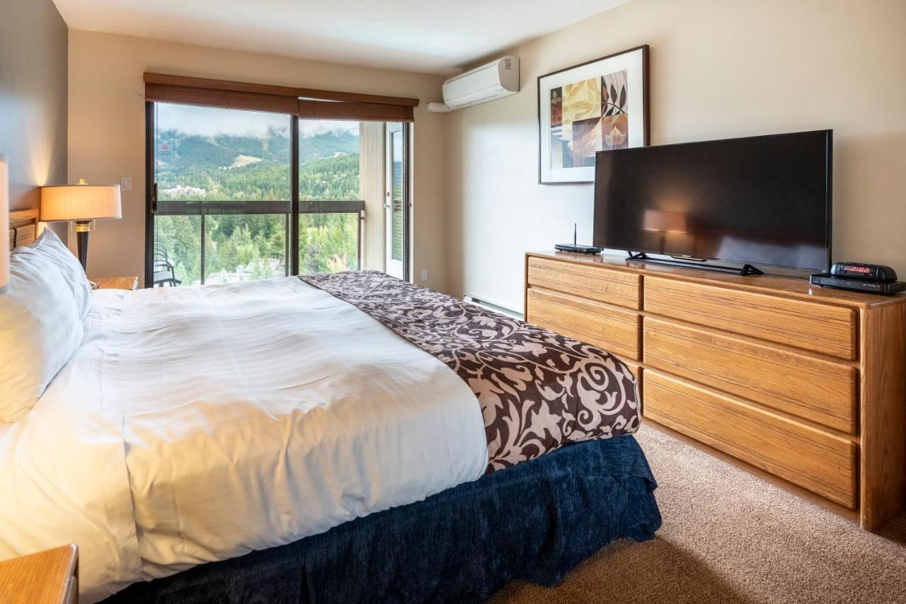 The Ironwood On Blueberry Hill Apartment Whistler Luaran gambar
