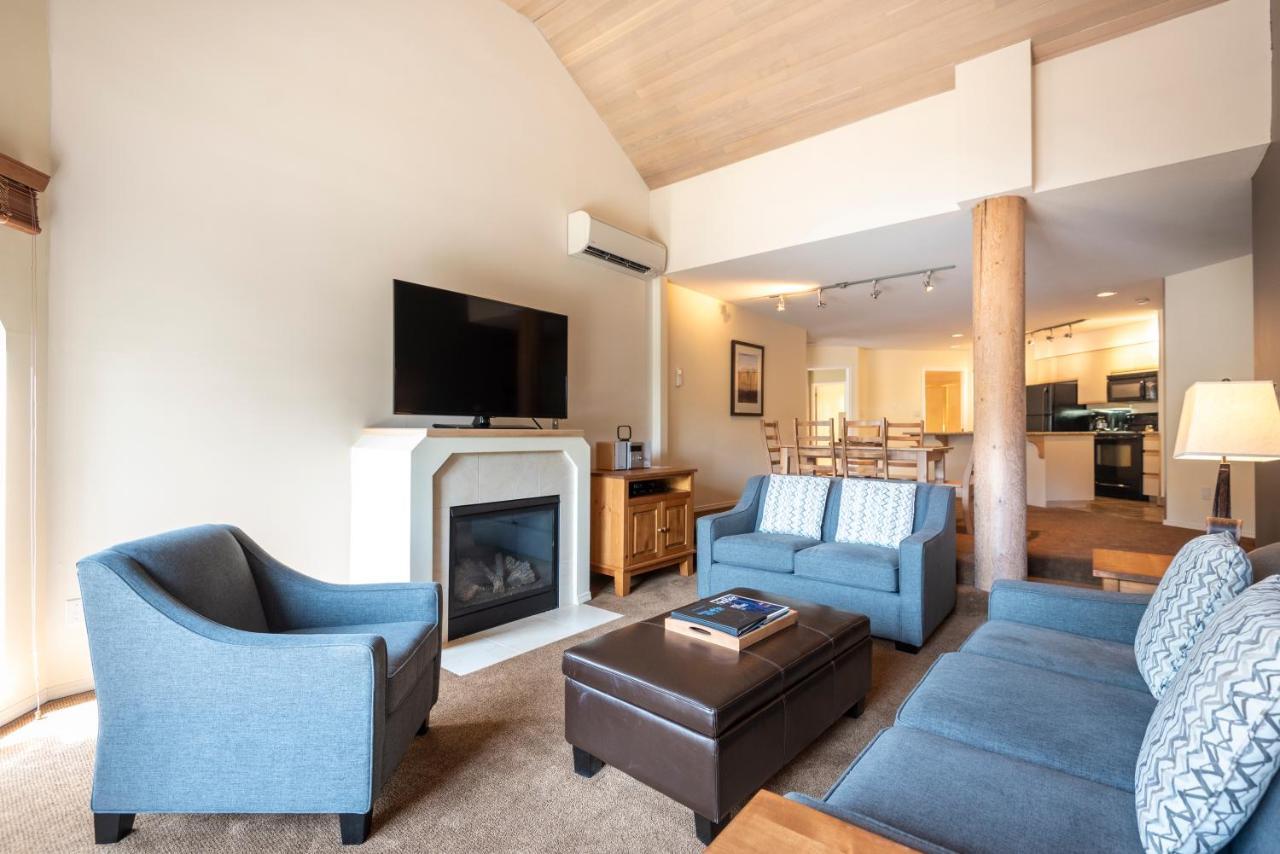 The Ironwood On Blueberry Hill Apartment Whistler Luaran gambar